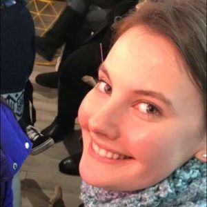 Meet your Posher, Rebecca